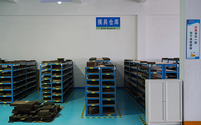 導(dǎo)電硅膠制品是什么？有什么作用？